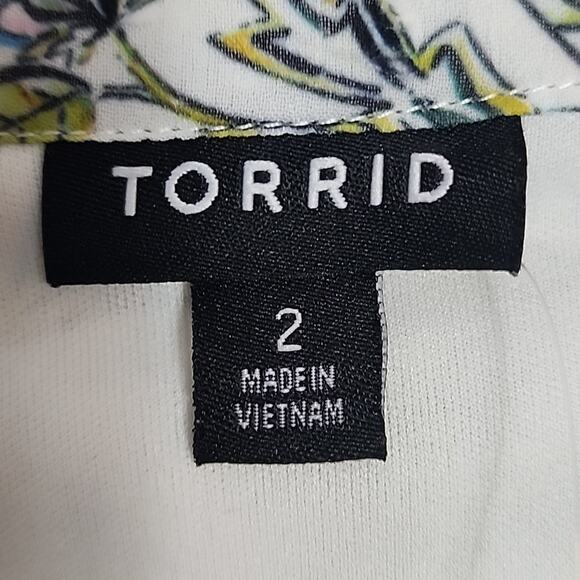 Torrid Pristine Floral Mini Clip Dot Front Keyhole Dress, NWT - Picture 5 of 8